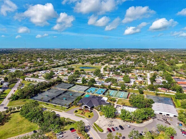 Building Photo - 8703 Bardmoor Blvd
