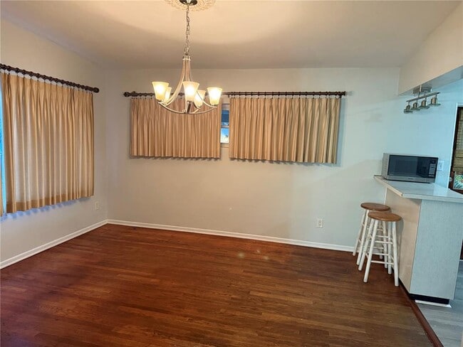 Building Photo - 2428 E Pershing Ave