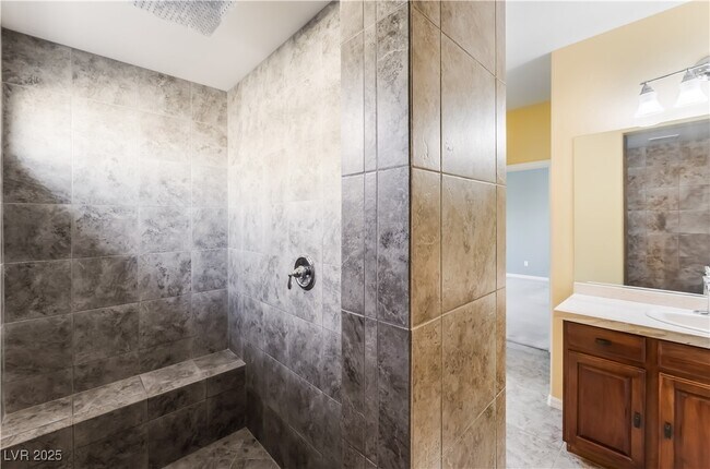 Building Photo - 11243 Filmore Heights Ct