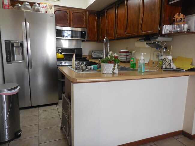 Building Photo - 11448 Lake Alice Dr