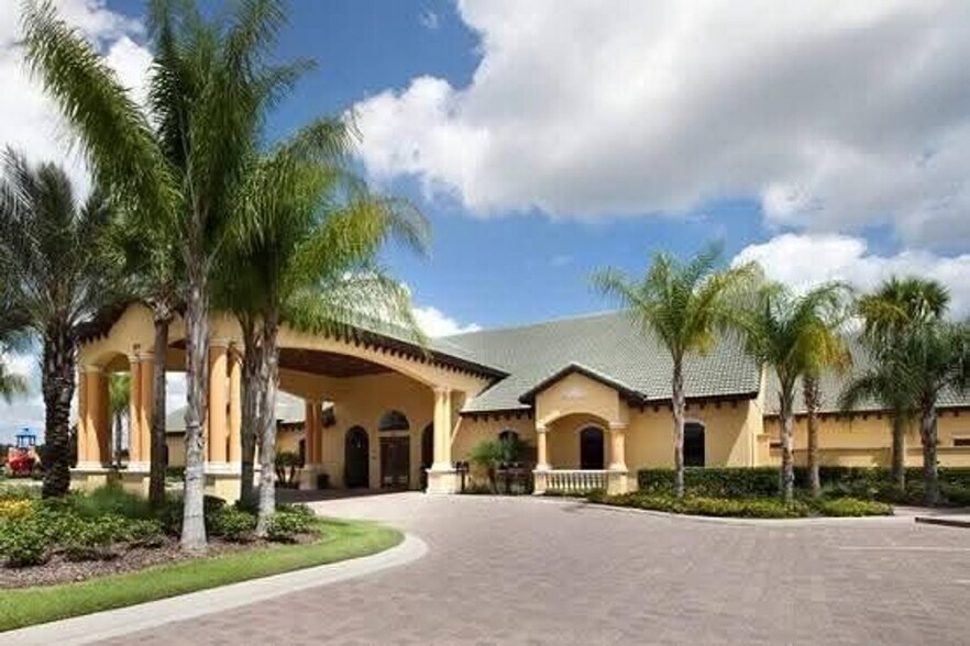 Building Photo - 8950 Bismarck Palm Rd