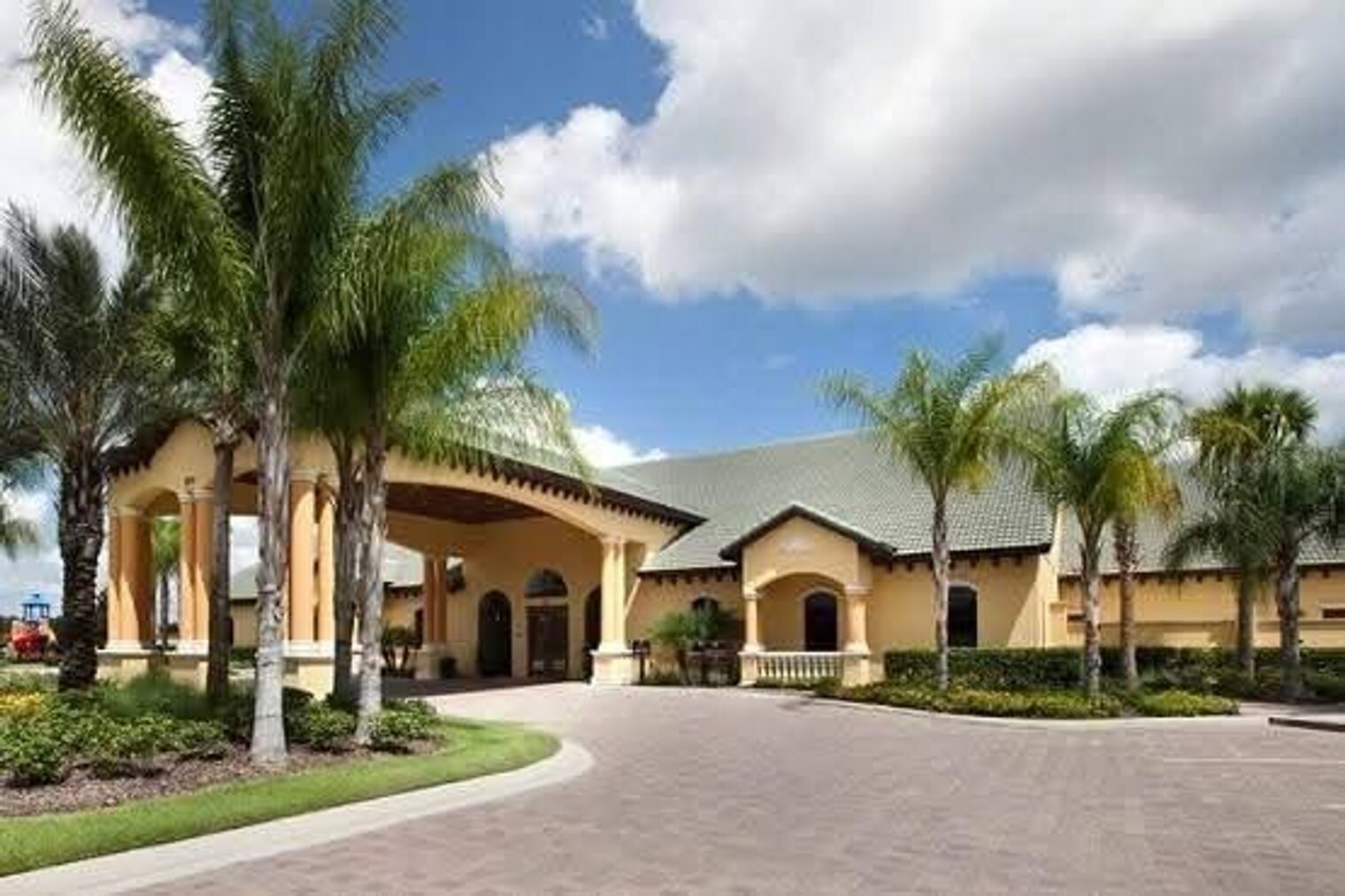 Building Photo - 8950 Bismarck Palm Rd