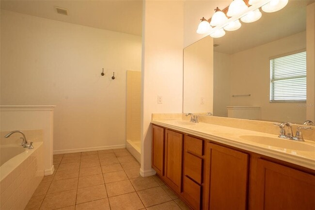 Building Photo - 1886 Van Gogh Dr