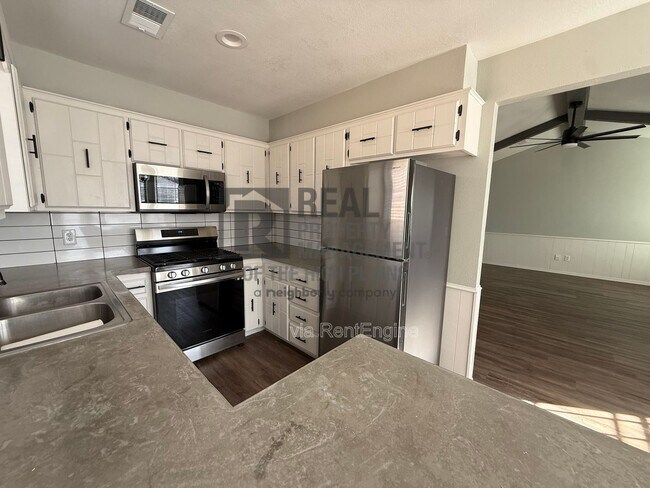 Building Photo - 6212 Rutgers St