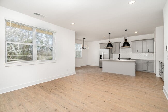 Building Photo - Awesome Floorplan!