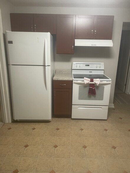 Additional cabinets - 1824 N 21st St