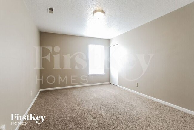 Building Photo - 6614 Black Antler Dr