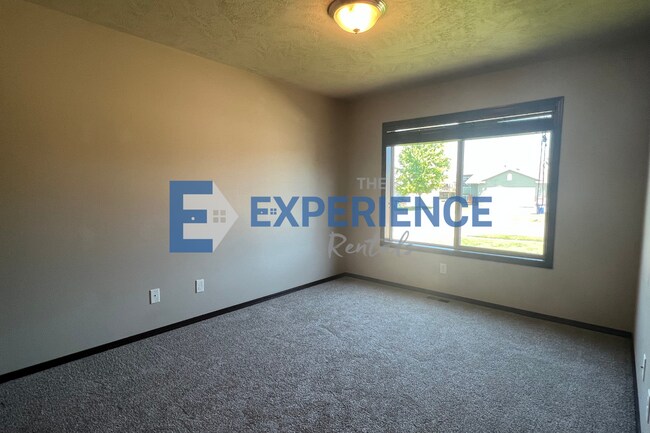Building Photo - 5733 Bream Ct