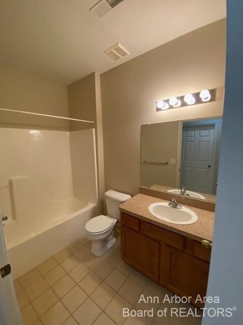 Building Photo - 3254 Primrose Ln