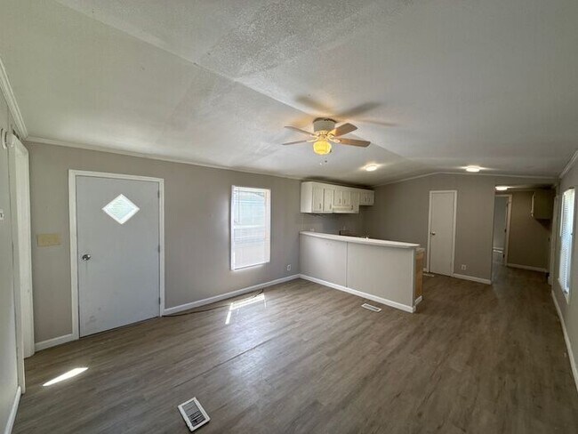 Building Photo - T.R. Lawing Realty Property
