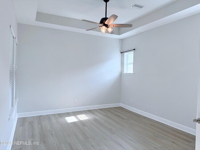 Building Photo - 164 Dalton Cir