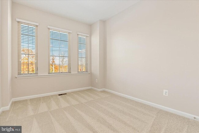 Building Photo - 42211 Yancey Terrace