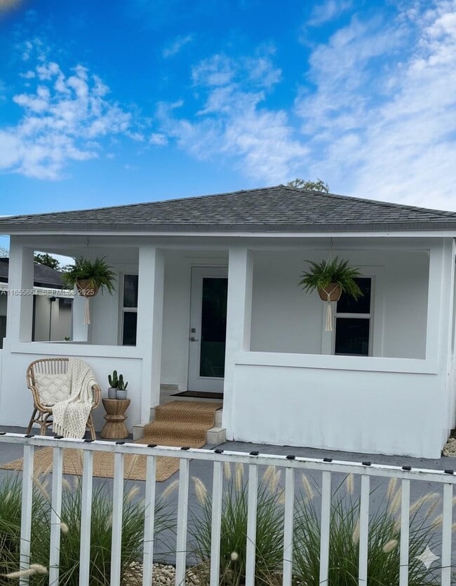 Building Photo - 81 NW 44th St