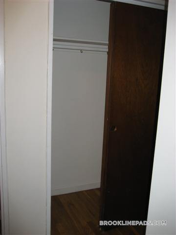 Building Photo - 59 Parkman St