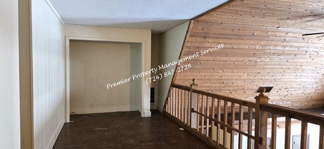 Building Photo - 114 Bryan St