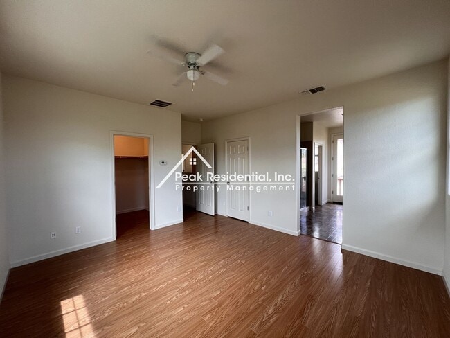 Building Photo - Beautiful 4bd/2.5ba Folsom Home with 2 Car Garage!