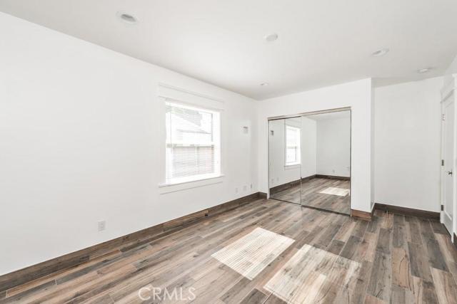 Building Photo - 545 N Olive St