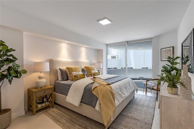 Building Photo - 6301 Collins Ave