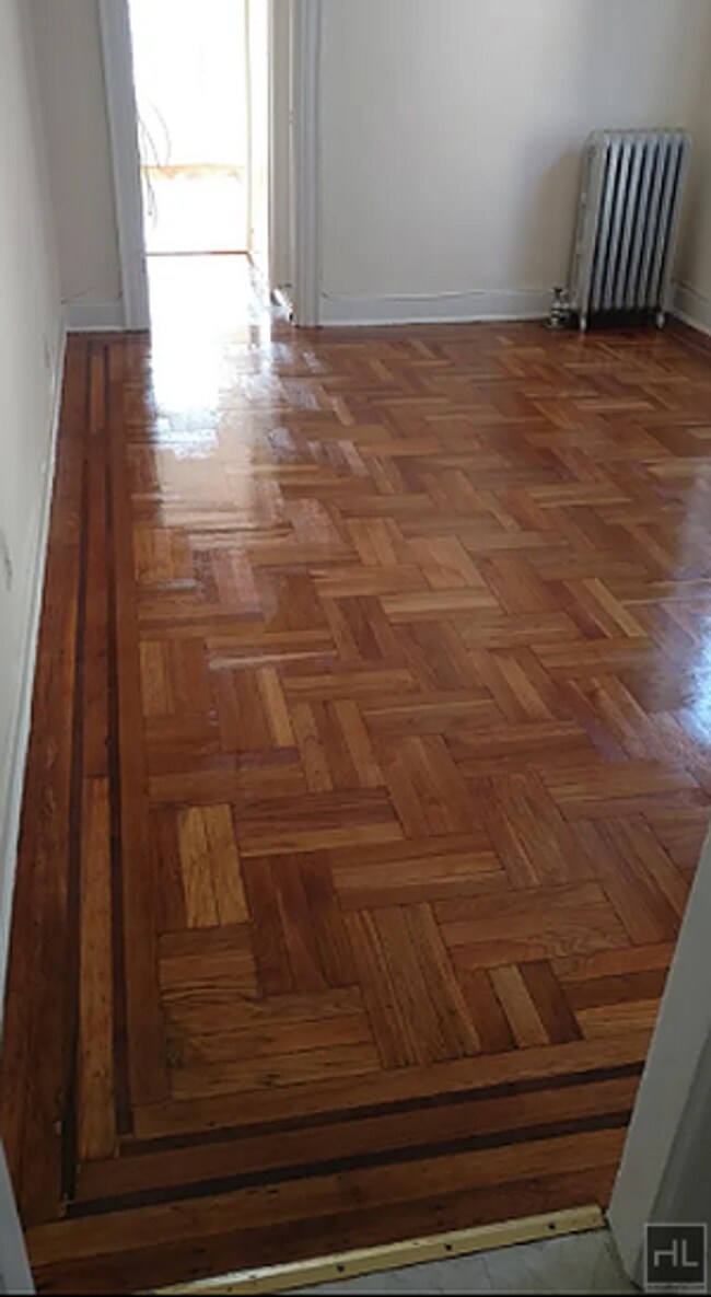 Building Photo - 1BR 1BA Pre War Charmer in Homecrest Brooklyn