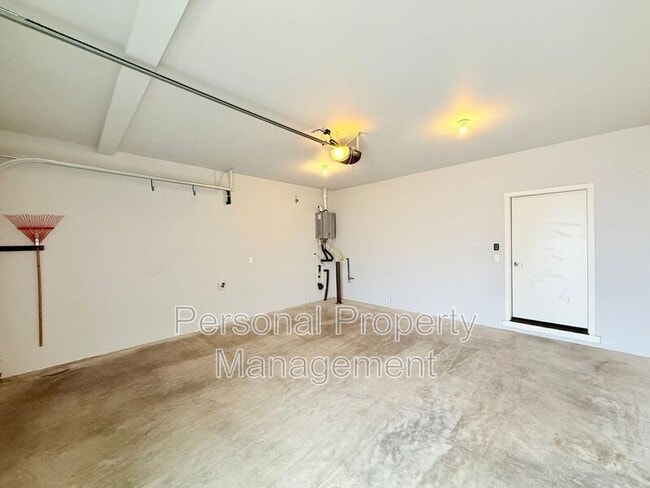 Building Photo - 3541 NE 61st Way