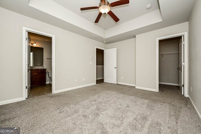 Building Photo - 3281 Pennington Dr