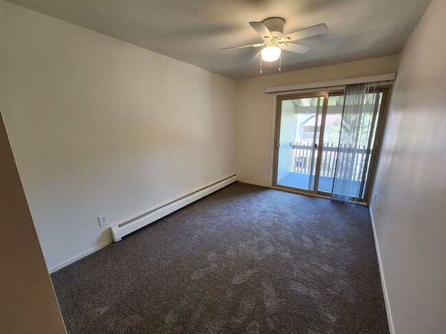 Building Photo - Brand new beautifully renovated Condo with...