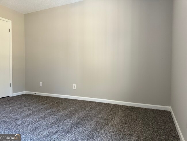 Building Photo - 731 Moon Bridge Rd