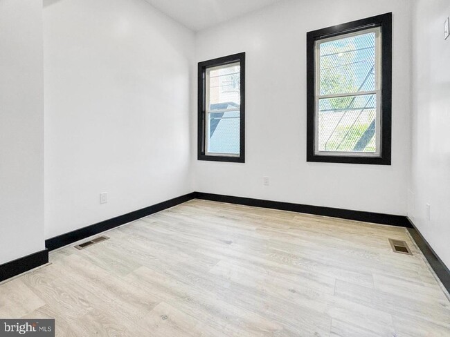 Building Photo - 2325 Reisterstown Rd