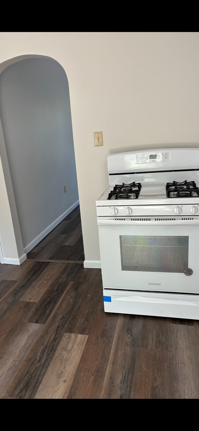 Building Photo - 21 Hertz Ct