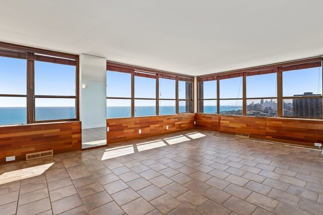 Building Photo - 655 W Irving Park Rd