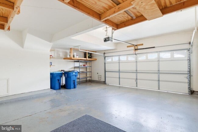 Building Photo - 21369 Sawyer Square