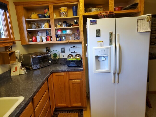 Building Photo - 48 Holly Hill Dr