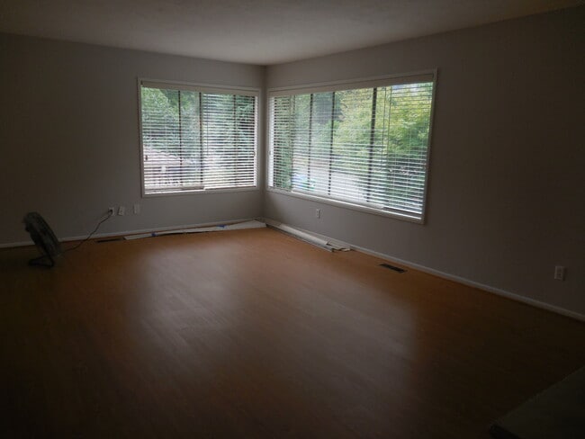 Building Photo - 9908 SW 29th Pl