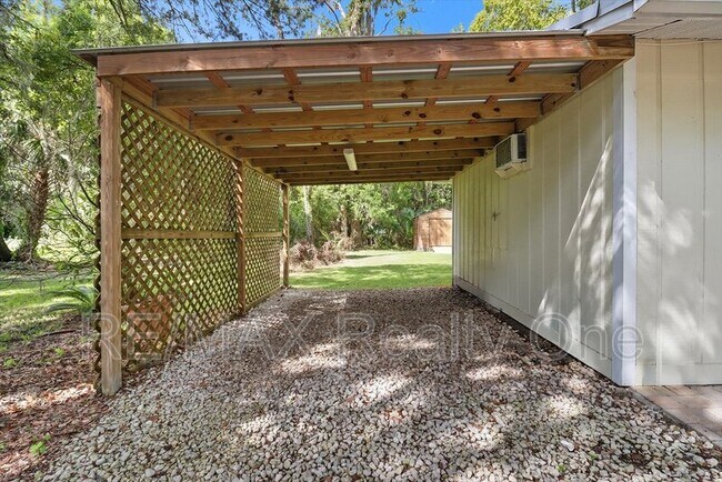 Building Photo - 750 NE 2nd Ave