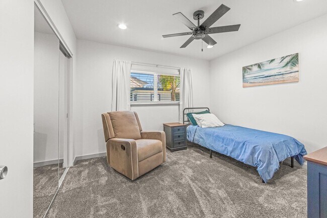 Building Photo - 1558 Wakefield Ave