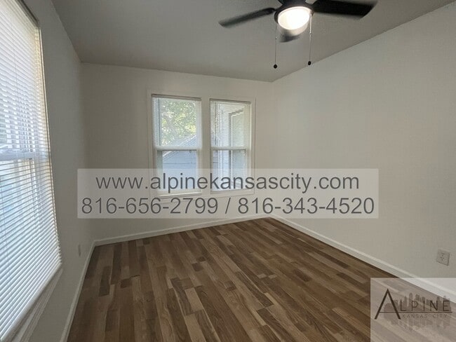 Building Photo - Updated NE Home, Garage, Section 8 OK! Fen...
