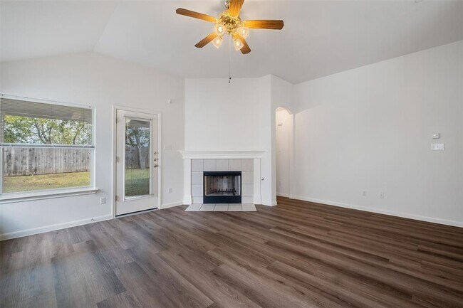 Building Photo - 211 Chandler Crossing Trail