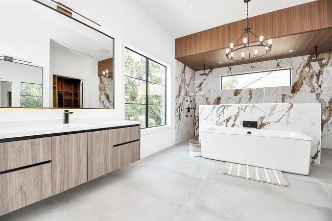 Building Photo - 5414 John Dreaper Dr