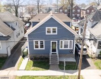 Building Photo - 1108 Drake Ave