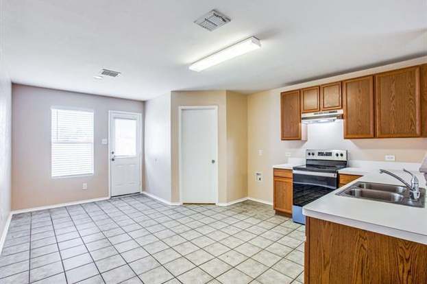 Building Photo - 1128 Maplewood Ln