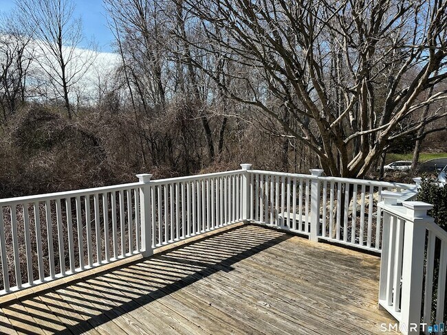 Building Photo - 20 Cannondale Rd