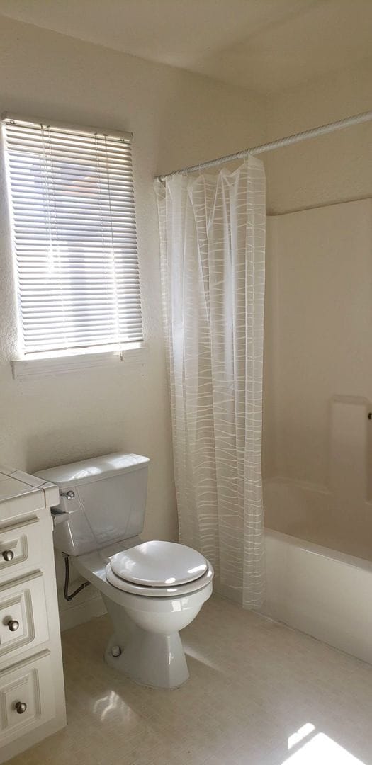 Building Photo - 3 bedroom home in Mason Valley's  Walker R...