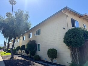 Building Photo - 1805 Bradford Way