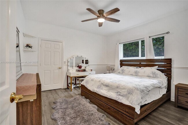 Building Photo - 21190 N Sweetwater Ln