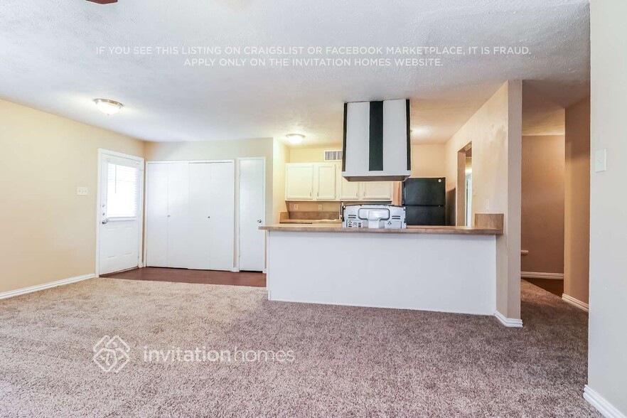 Building Photo - 7425 Tunbridge Dr