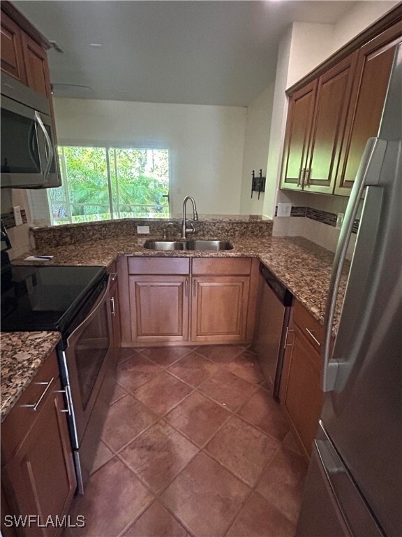 Building Photo - 8159 Pacific Beach Dr