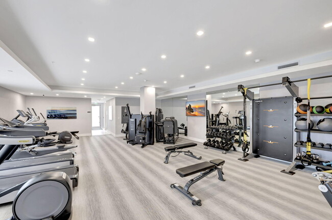 Building Photo - 155 E Boca Raton Rd