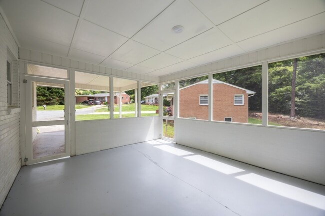 Building Photo - 1713 Elder Ct