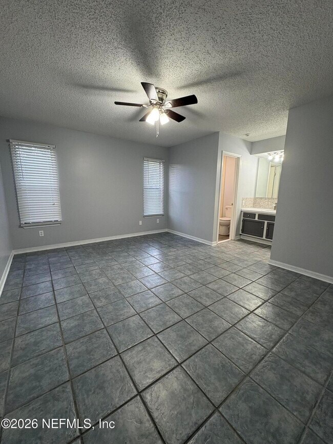 Building Photo - 12948 Gillespie Ave