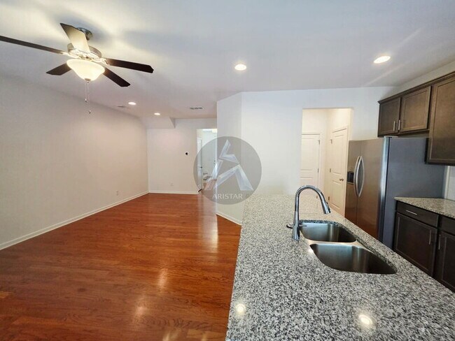 Building Photo - 5270 Mill Way
